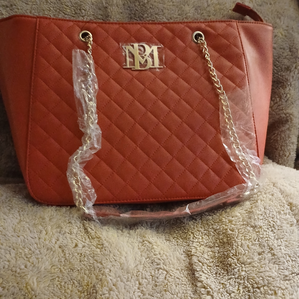 Chic Badgely Mischka Red Quilted Tote Bag with Gold Chain Straps